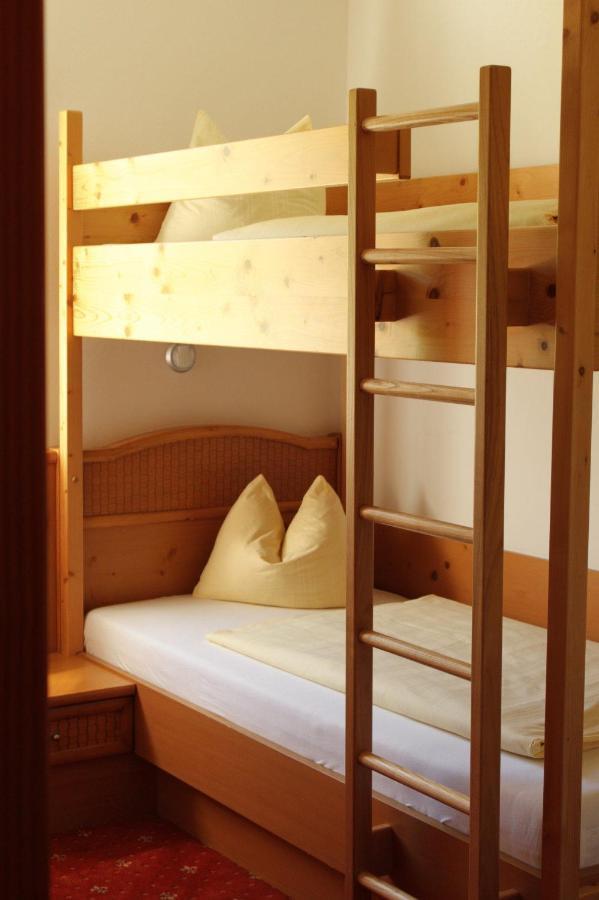Hotel Juchhof Lermoos Bagian luar foto